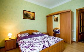 Apartments On Bolshaya Morskaya 65